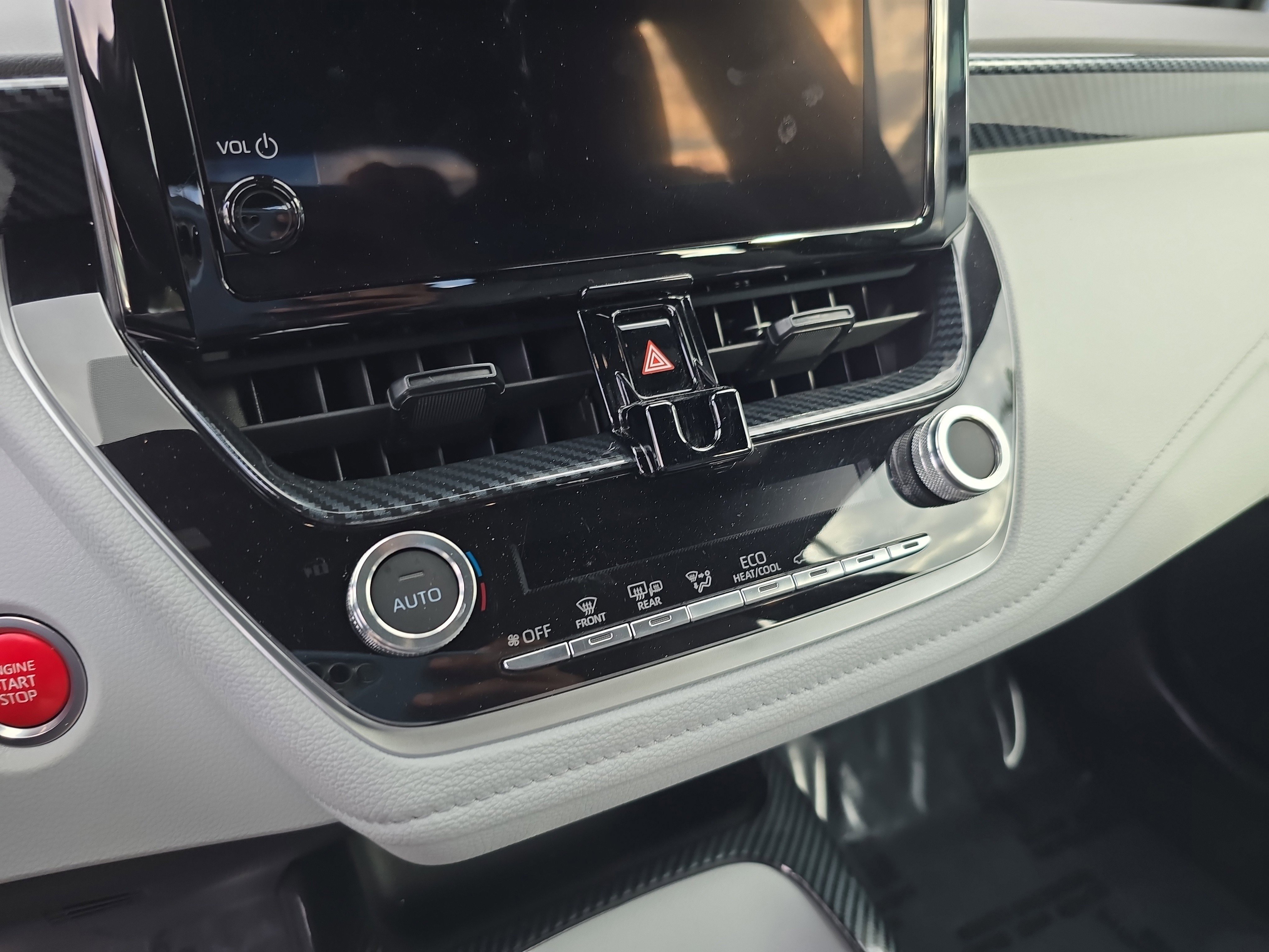 Used 2023 Toyota Corolla SE image 25