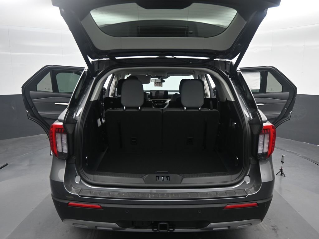 New 2026 Ford Explorer Active w/ Active Comfort Package image 6