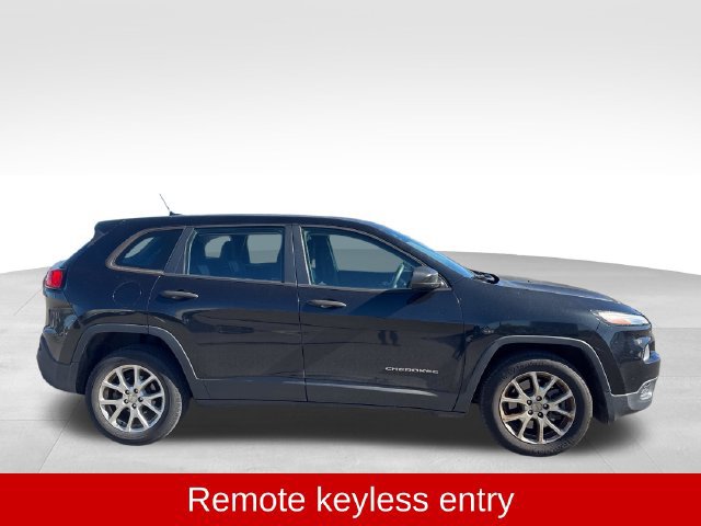 Used 2014 Jeep Cherokee Sport FWD image 9