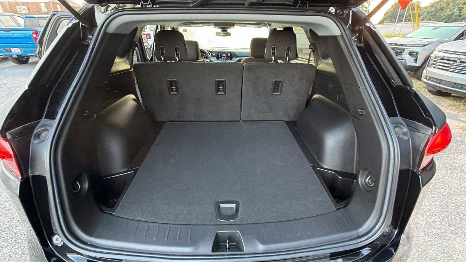 Used 2021 Chevrolet Blazer LT FWD image 13