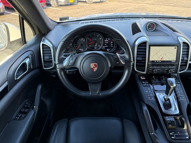 Used 2014 Porsche Cayenne w/ Basic Package image 19
