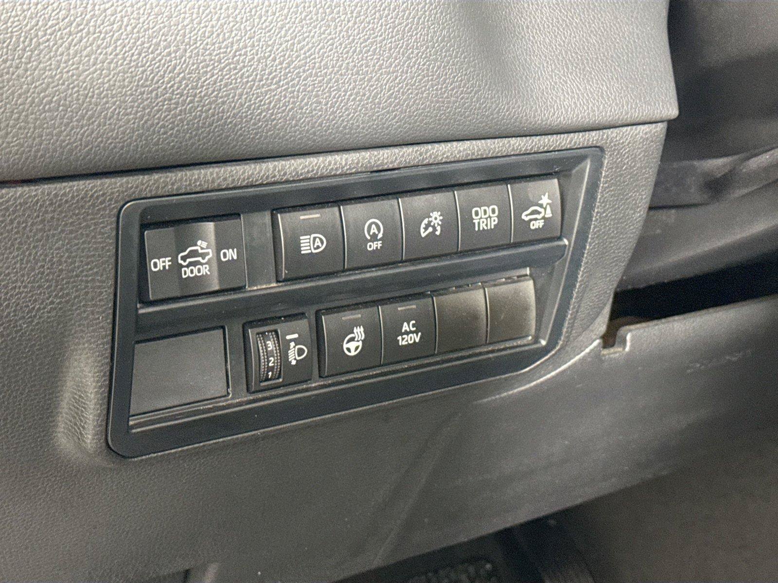 Used 2023 Toyota Tundra Limited w/ Power Package AWD/4WD image 16