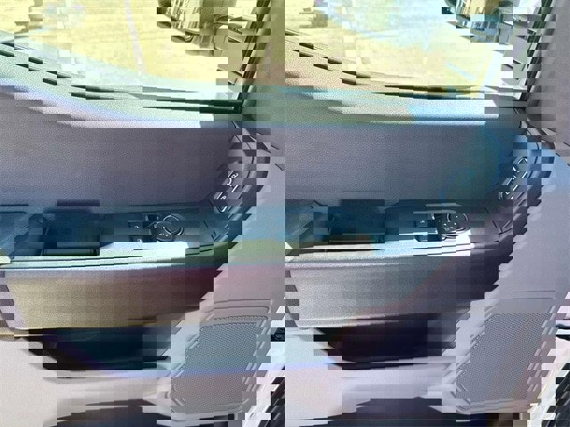 New 2025 Ford F550 4x4 Regular Cab Super Duty image 18