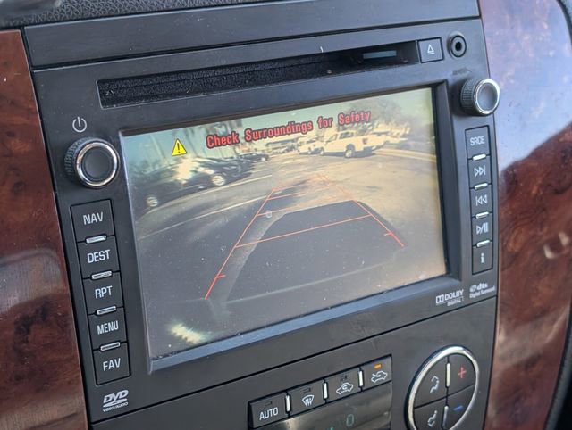 Used 2012 Chevrolet Avalanche LTZ image 23