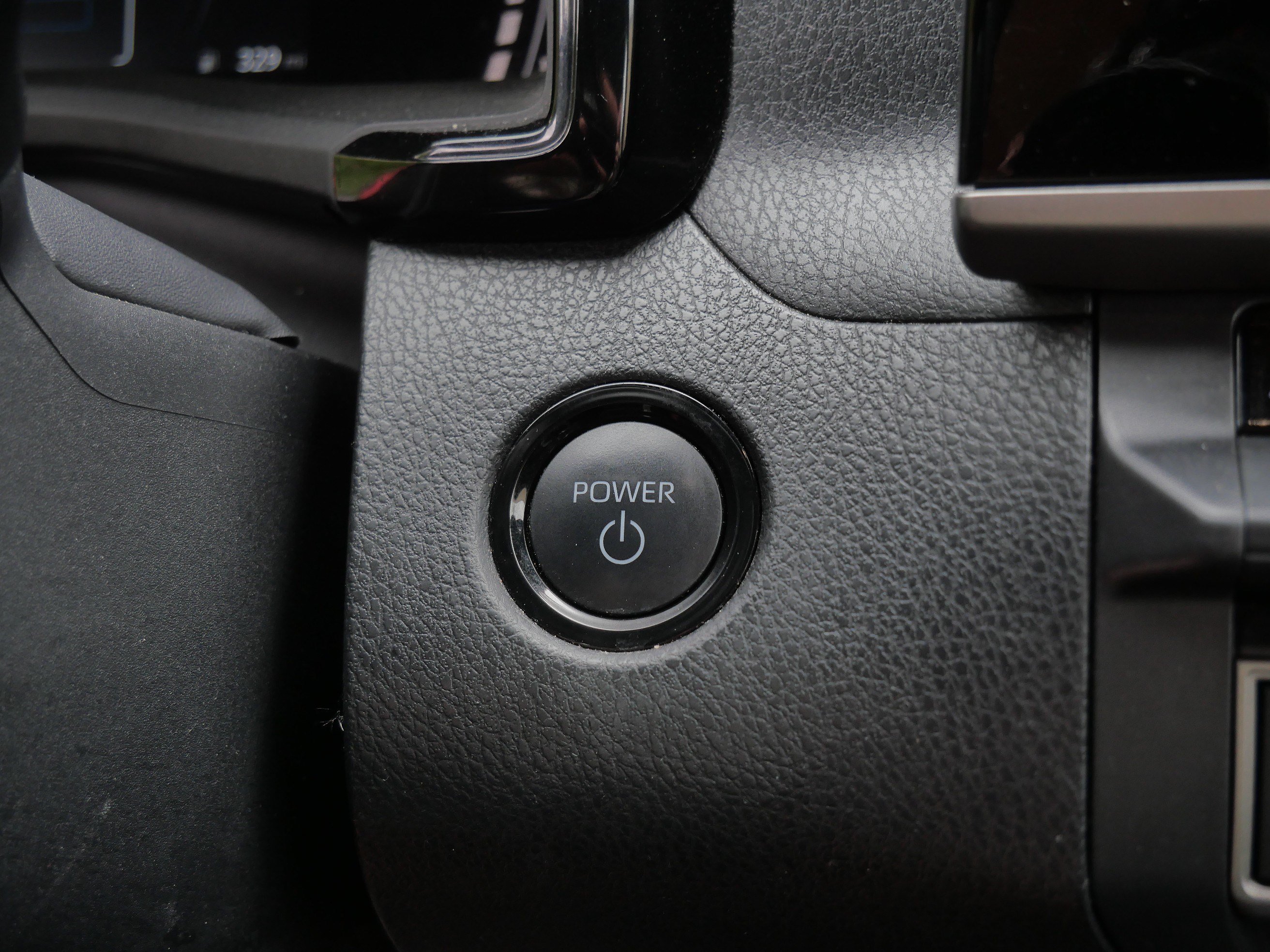 Certified 2025 Toyota Camry SE FWD image 30