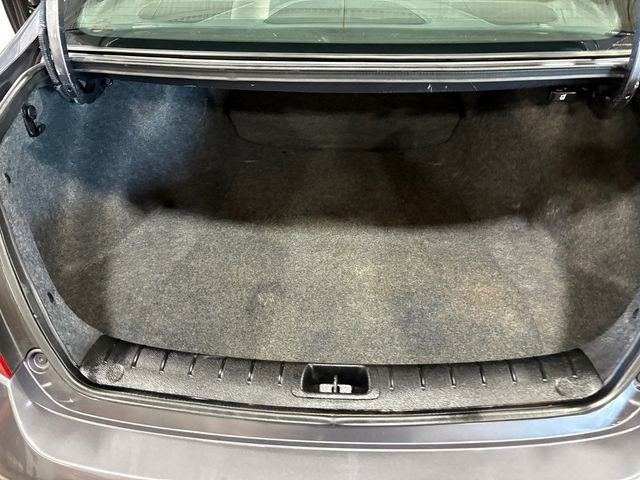 Used 2017 Honda Accord EX image 12