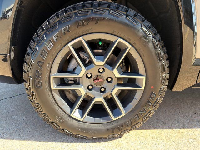New 2026 GMC Terrain AT4 w/ Technology Package II image 8