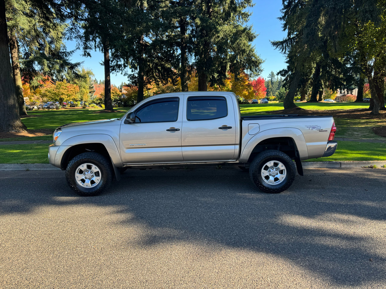 Used 2005 Toyota Tacoma 4x4 Double Cab image 2