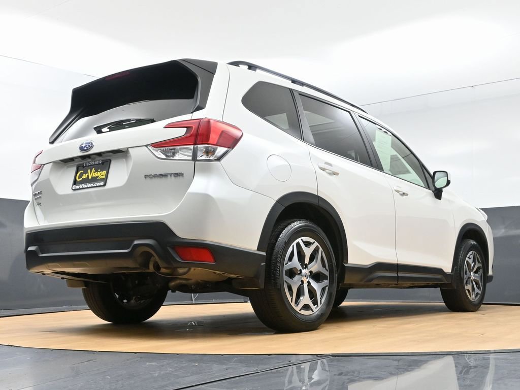 Used 2024 Subaru Forester Premium image 54