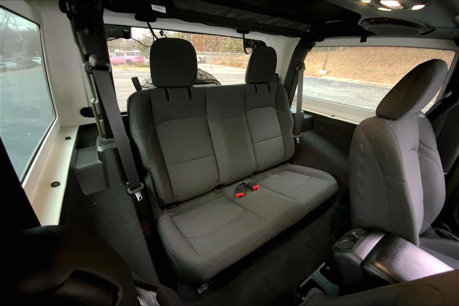Used 2021 Jeep Wrangler Willys image 22
