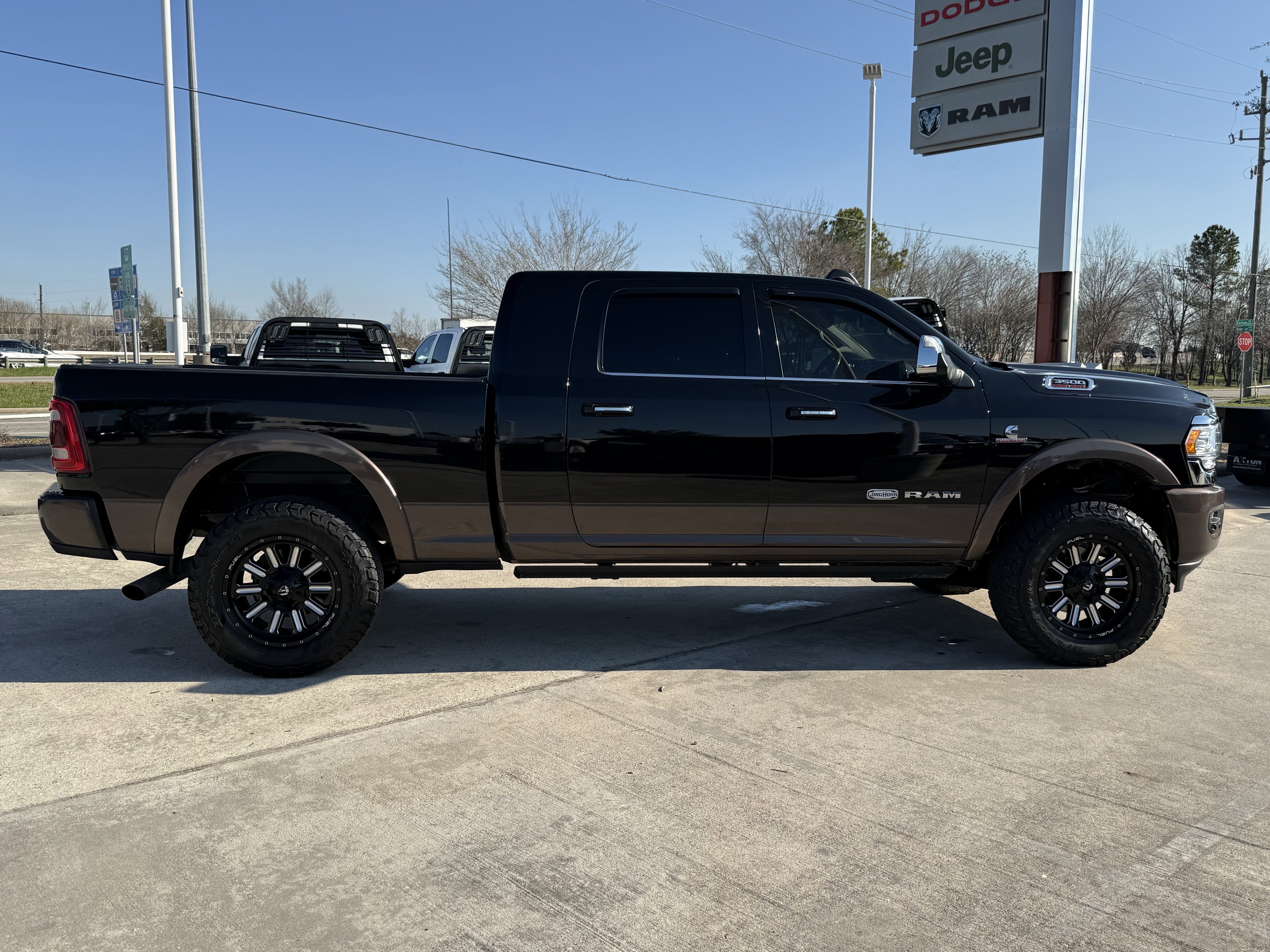 Used 2022 RAM 3500 Limited image 3