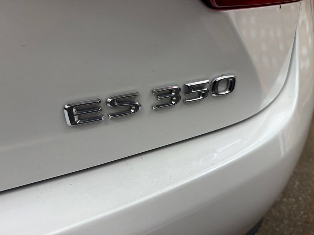 Used 2016 Lexus ES 350 w/ Luxury Package w/Wood Trim FWD image 23