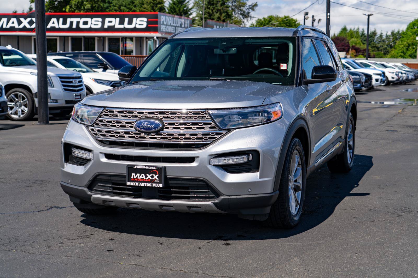 Used 2024 Ford Explorer Limited RWD image 5