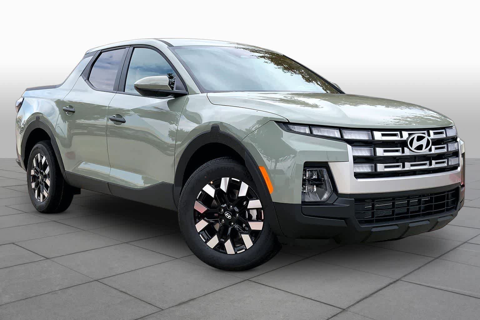 New 2027 Hyundai Santa Cruz SE AWD/4WD image 2
