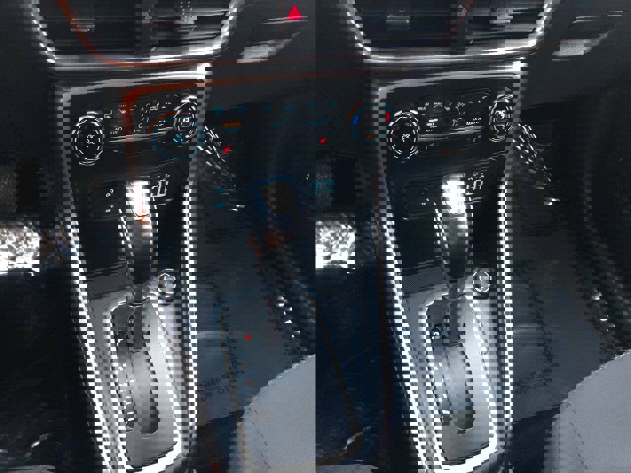 Used 2021 Ford EcoSport SE image 13