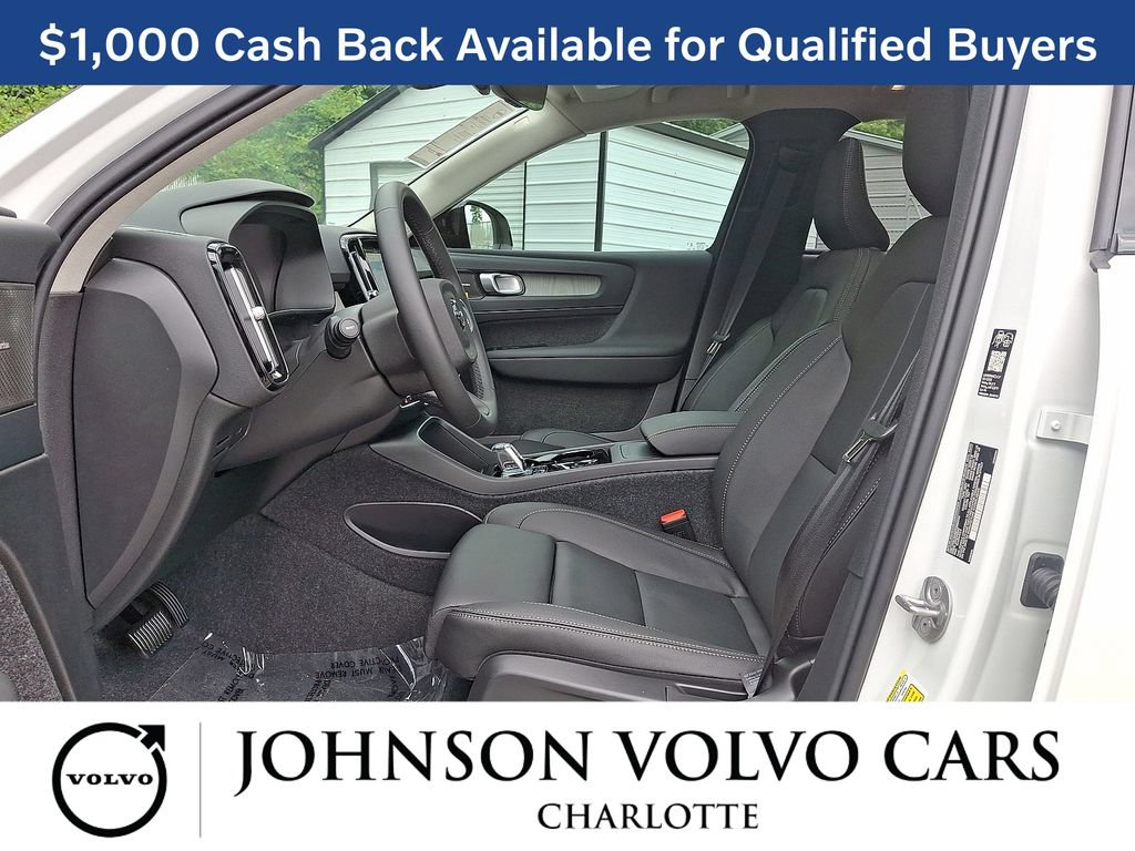 New 2026 Volvo XC40 B5 Ultra w/ Protection Package Premier AWD/4WD image 14