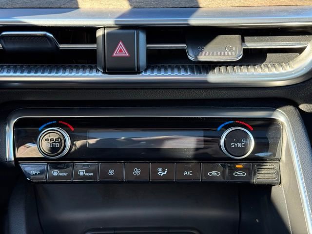 Used 2024 Kia K5 EX w/ EX Premium Package image 13