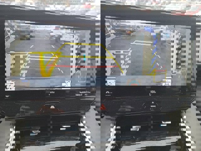 Certified 2021 Toyota Venza Limited image 11