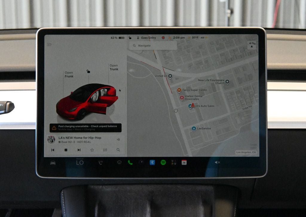 Used 2023 Tesla Model 3 Standard Range RWD image 12