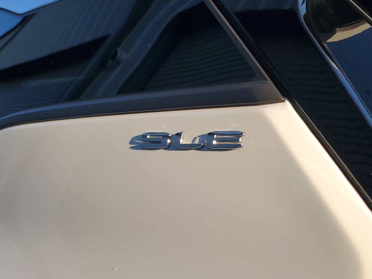 Used 2024 GMC Terrain SLE FWD image 8