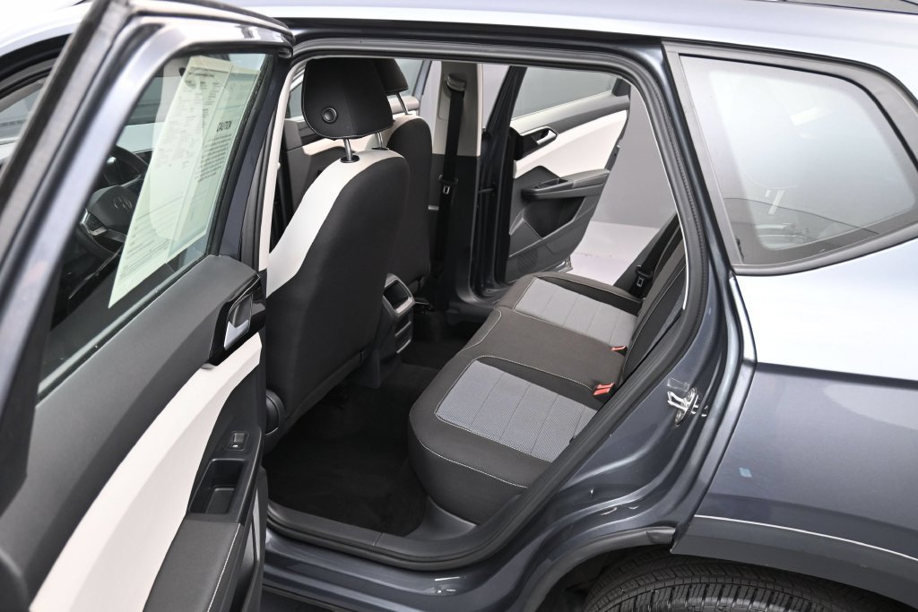 Used 2025 Volkswagen Taos S FWD image 10