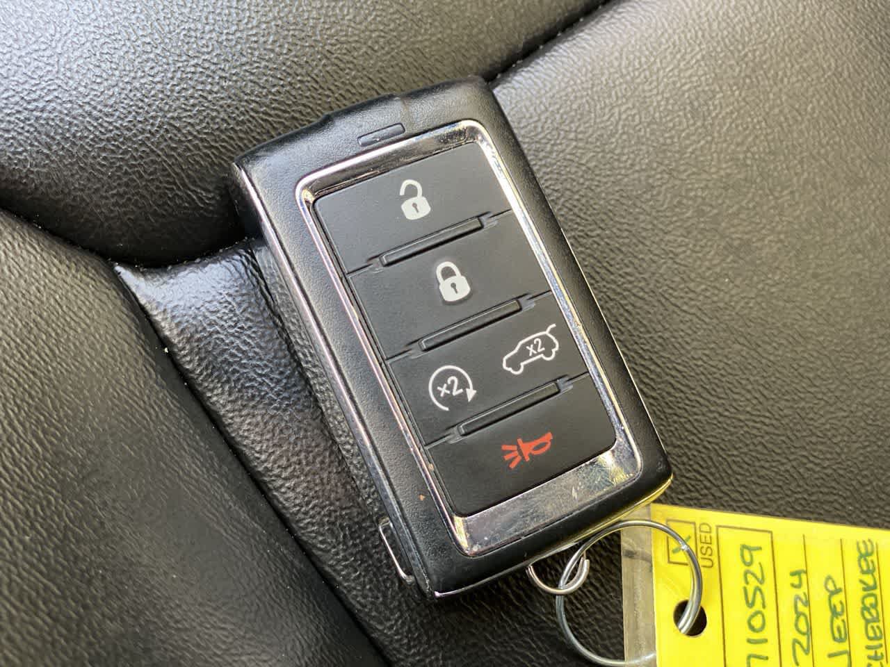 Used 2024 Jeep Grand Cherokee Limited 4xe AWD/4WD image 28