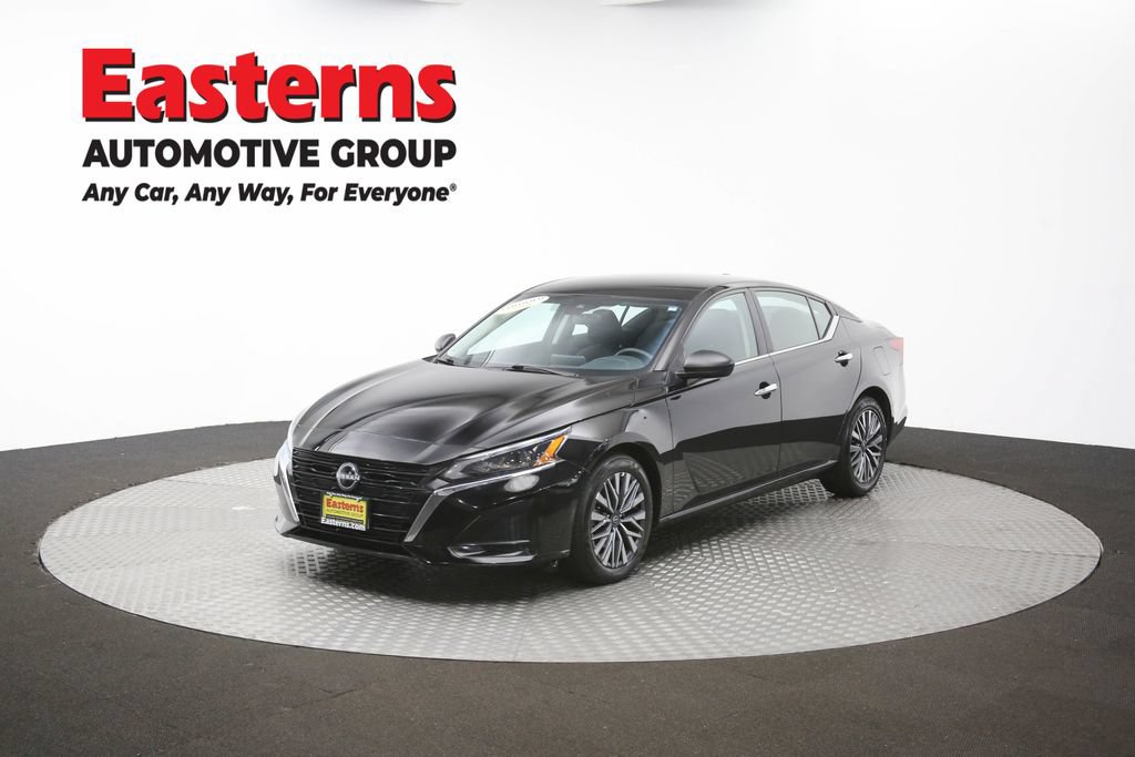 Used 2025 Nissan Altima 2.5 SV FWD image 53