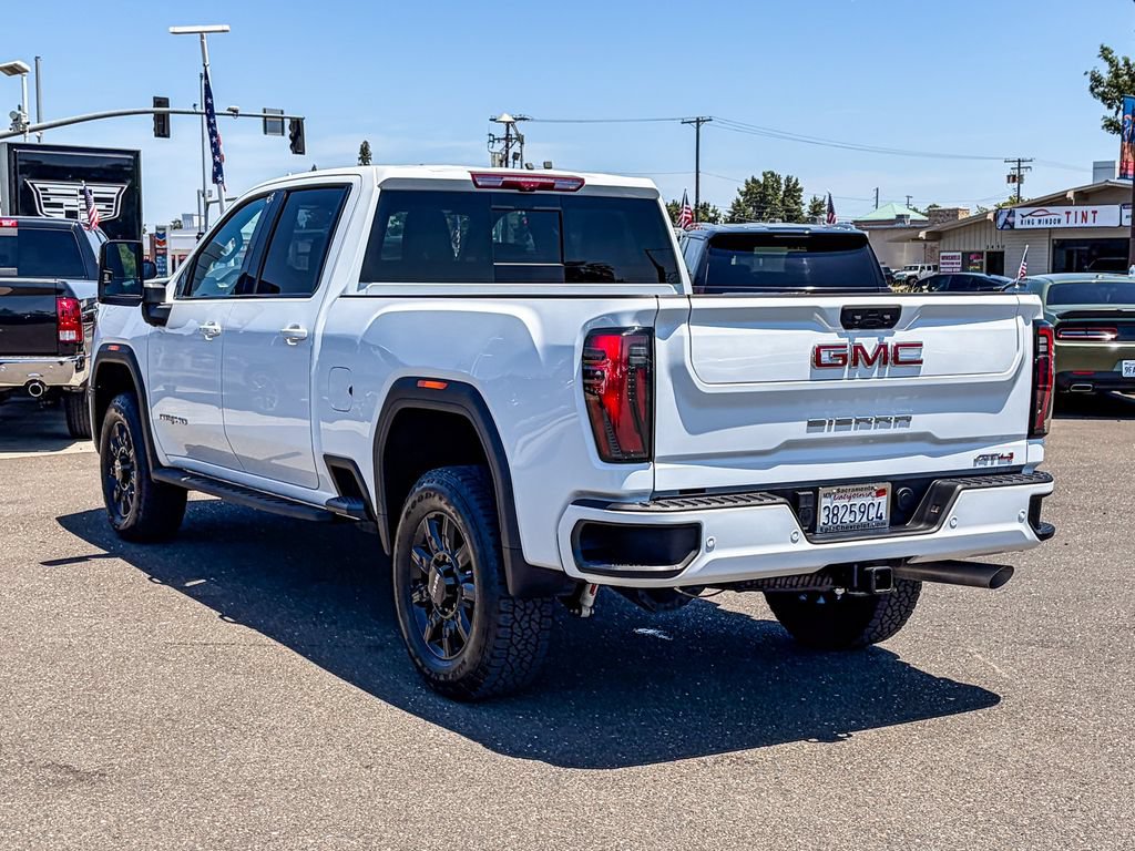 Certified 2025 GMC Sierra 2500 AT4 w/ AT4 Premium Plus Package AWD/4WD image 2