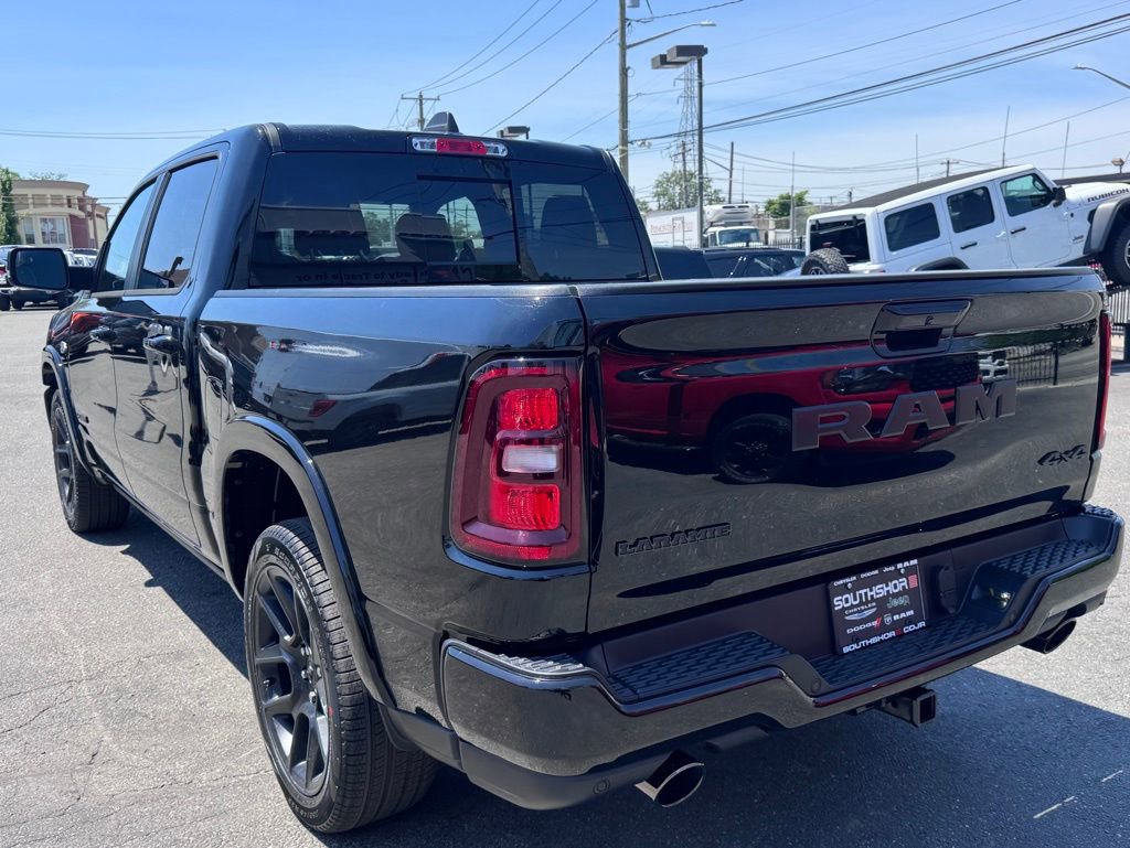 New 2026 RAM 1500 Laramie AWD/4WD image 5