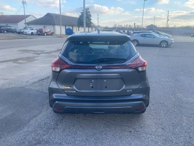Used 2024 Nissan Kicks SR w/ SR Premium Package FWD image 5