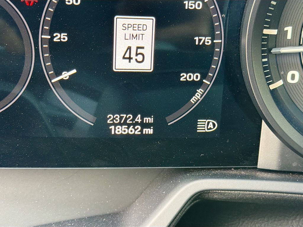 Used 2020 Porsche 911 Carrera 4S w/ Premium Package image 39