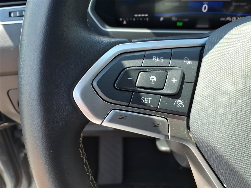 Used 2024 Volkswagen Tiguan Wolfsburg Edition AWD/4WD image 27