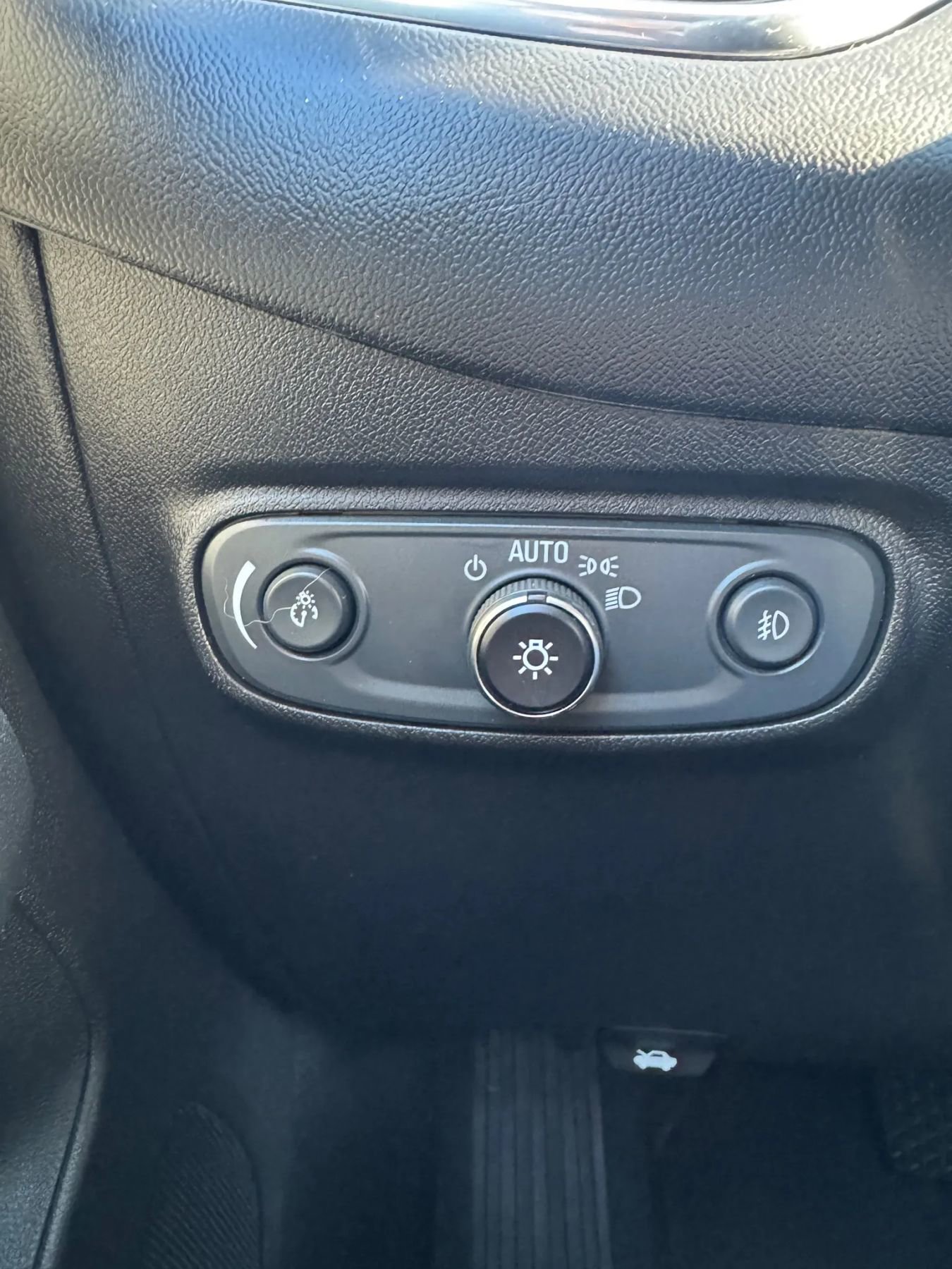 Used 2020 Chevrolet Equinox Premier image 15