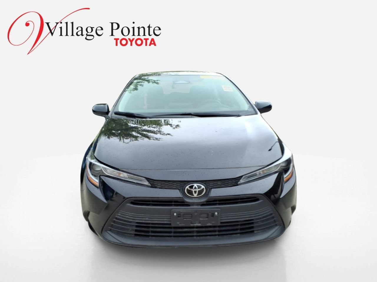 Used 2024 Toyota Corolla LE FWD image 5