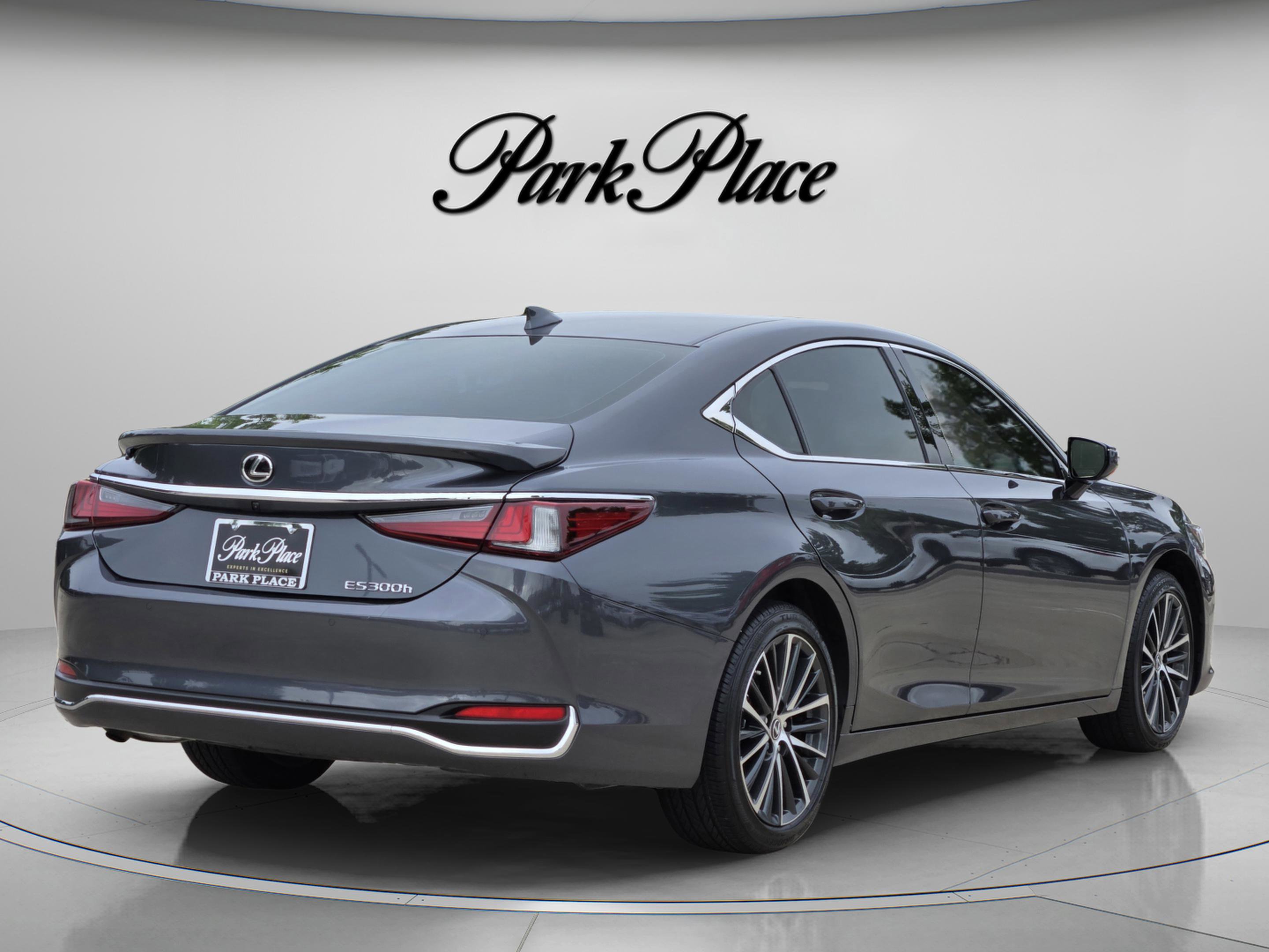 Certified 2025 Lexus ES 300h w/ Premium Package FWD image 5