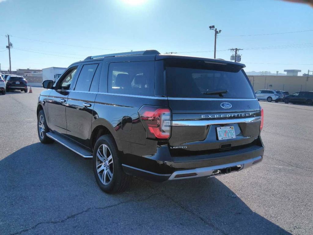 Used 2023 Ford Expedition Max Limited image 4