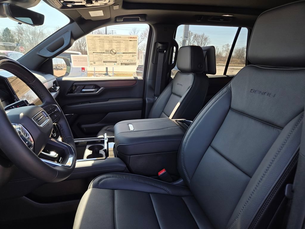 New 2026 GMC Yukon Denali w/ Denali Reserve Package AWD/4WD image 19