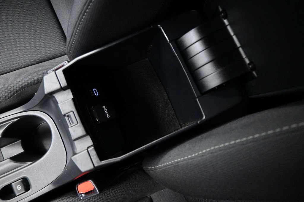 Used 2025 Toyota Corolla LE FWD image 23