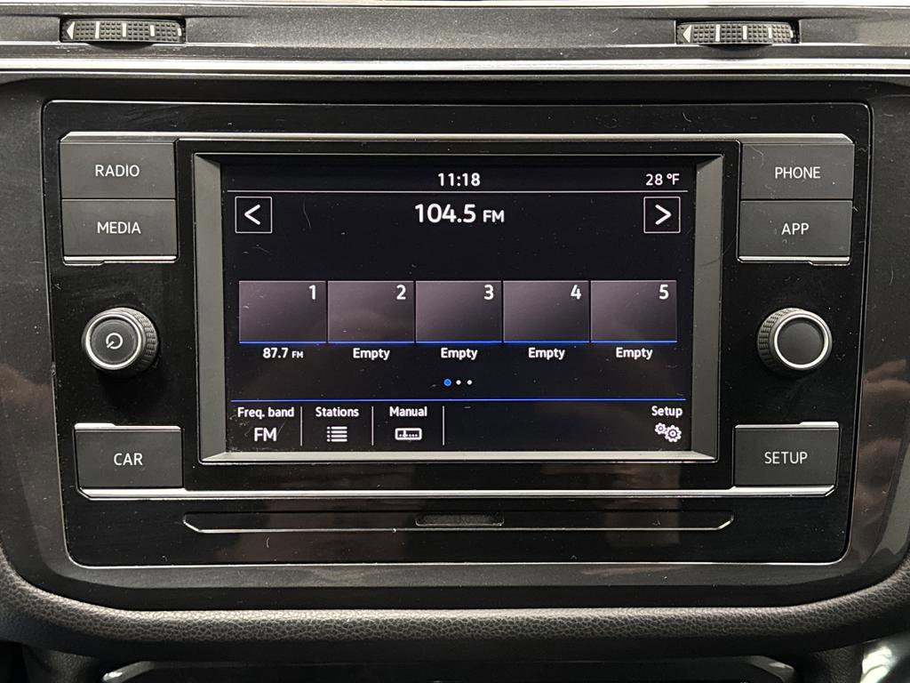 Used 2018 Volkswagen Tiguan S image 16