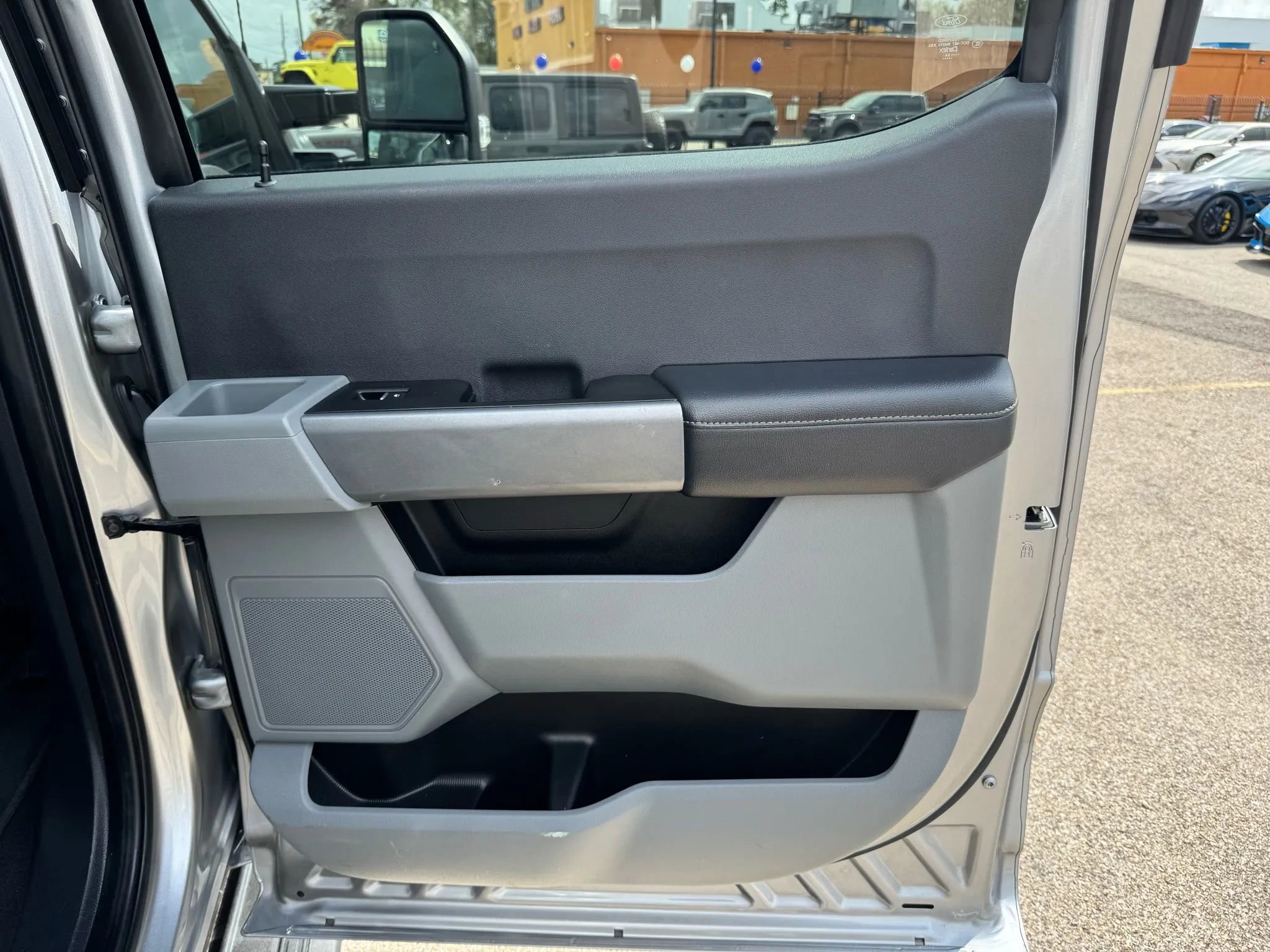 Used 2024 Ford F250 XLT image 25