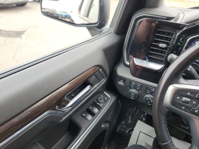 Used 2022 Chevrolet Silverado 1500 LT w/ Z71 Off-Road Package AWD/4WD image 24
