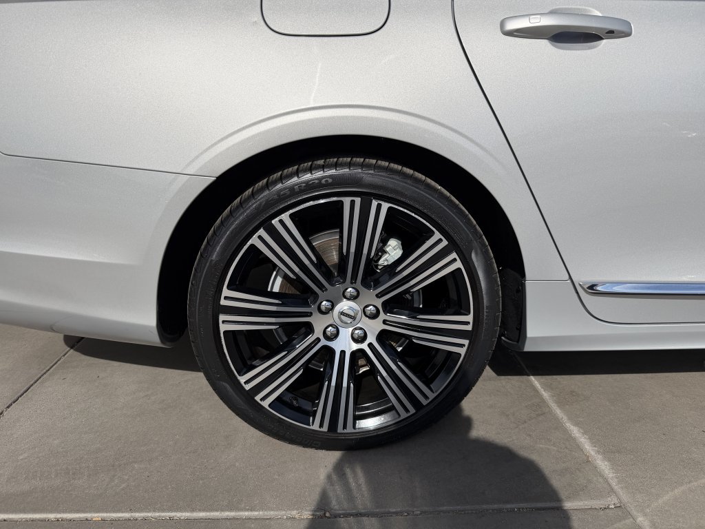 Used 2024 Volvo S90 B6 Plus w/ Protection Package Premier AWD/4WD image 15
