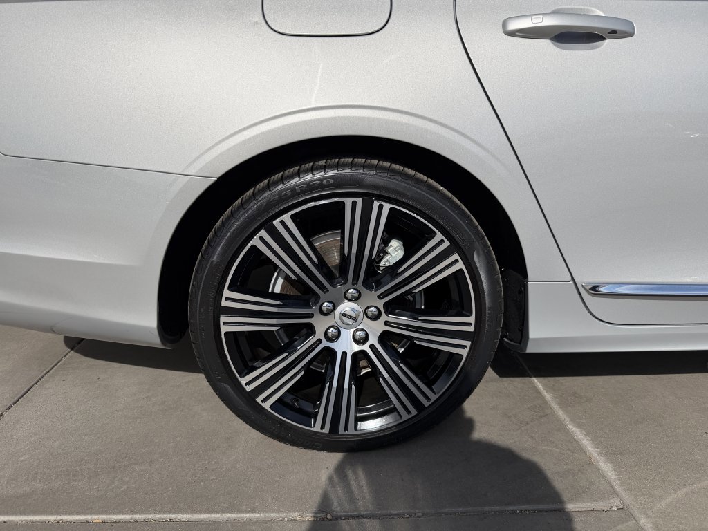 Used 2024 Volvo S90 B6 Plus w/ Protection Package Premier AWD/4WD image 15
