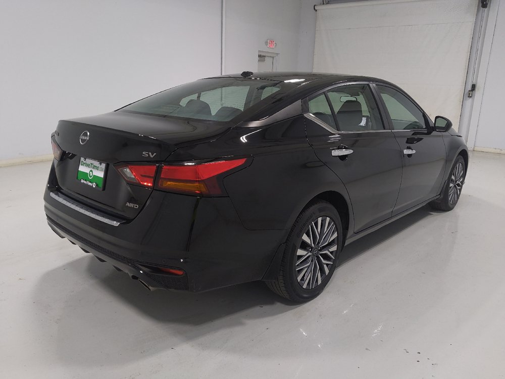 Used 2023 Nissan Altima 2.5 SV w/ SV Premium Package AWD/4WD image 9