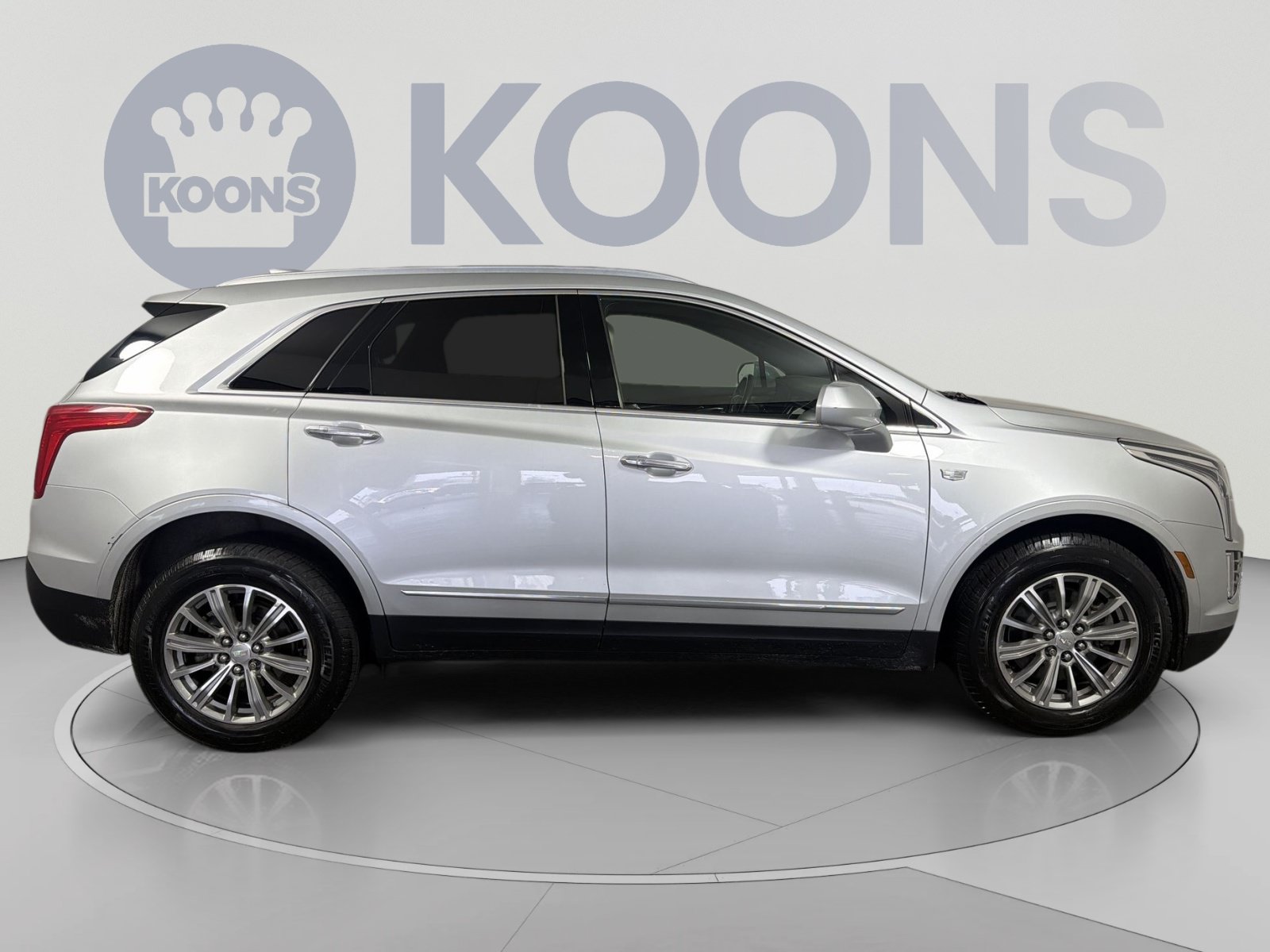 Used 2018 Cadillac XT5 Luxury w/ Driver Awareness Package AWD/4WD image 8