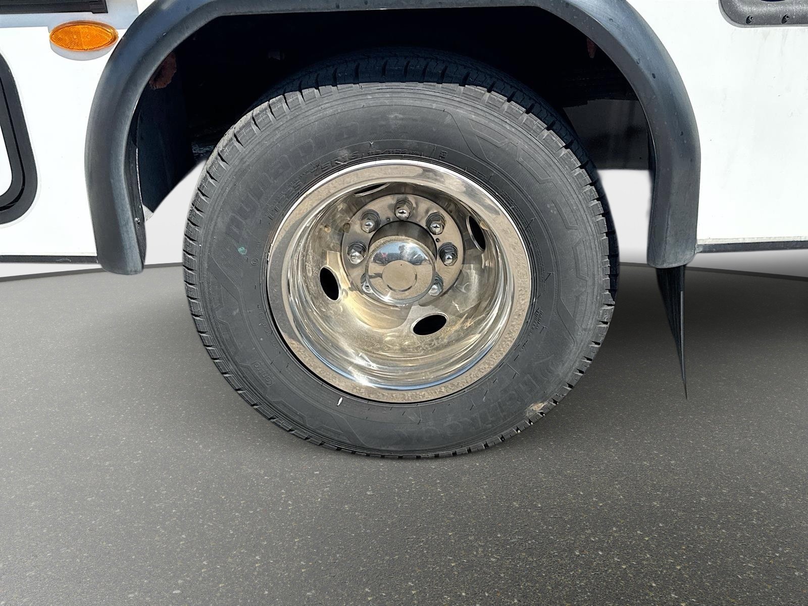 Used 2023 Ford E-450 and Econoline 450 Super Duty w/ Motorhome Prep Package RWD image 22