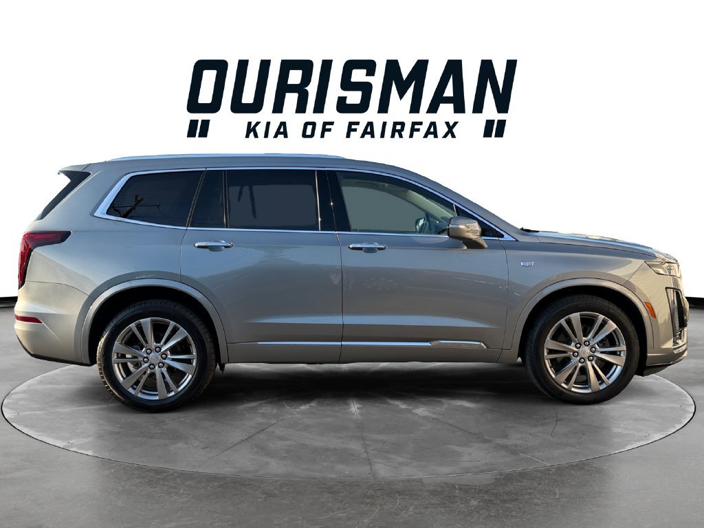 Used 2024 Cadillac XT6 Premium Luxury AWD/4WD image 6