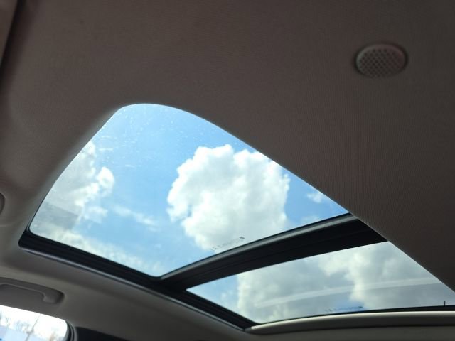 Used 2023 Buick Encore GX Essence w/ Experience Buick Package image 2