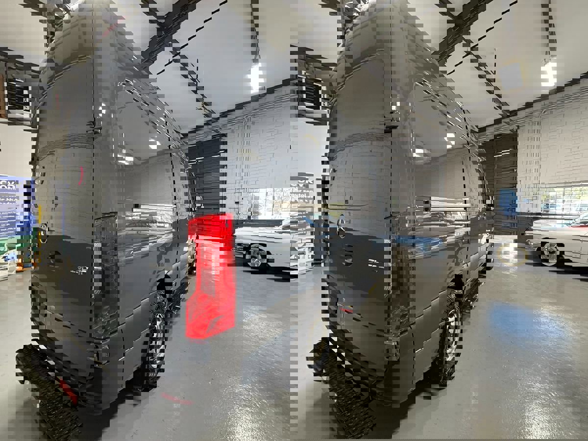Used 2019 Mercedes-Benz Sprinter 144 image 4