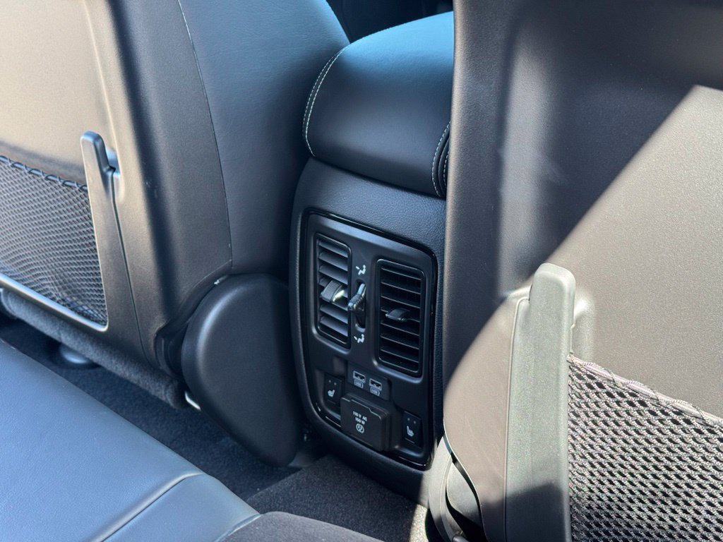 Used 2025 Dodge Durango SRT Hellcat AWD/4WD image 21